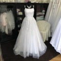 tylové svatební šaty s bohatým zdobením Lina XS-S