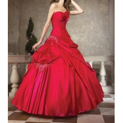 Červené společenské šaty na míru